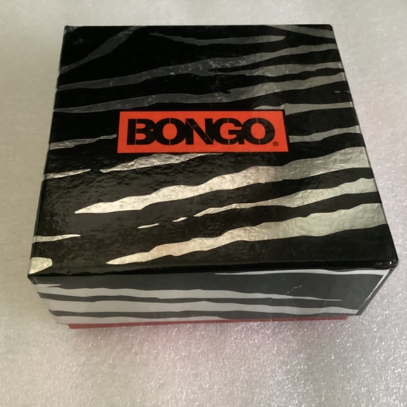 Bongo Women’s Duo Necklaces Heart and Key Pendants Silver Tone New in Box - Picture 4 of 6